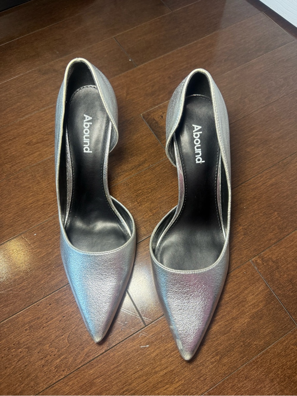 Metallic silver closed toe heels womens shoe